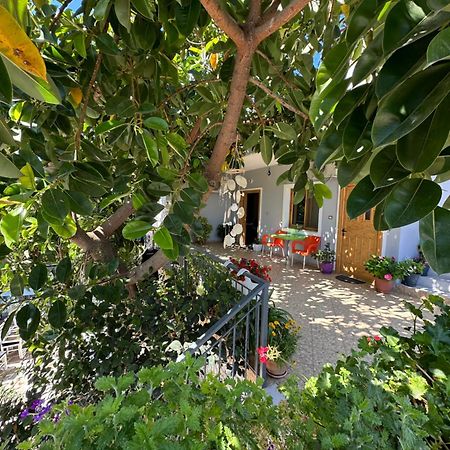 Albi'S Guesthouse Ksamil Luaran gambar
