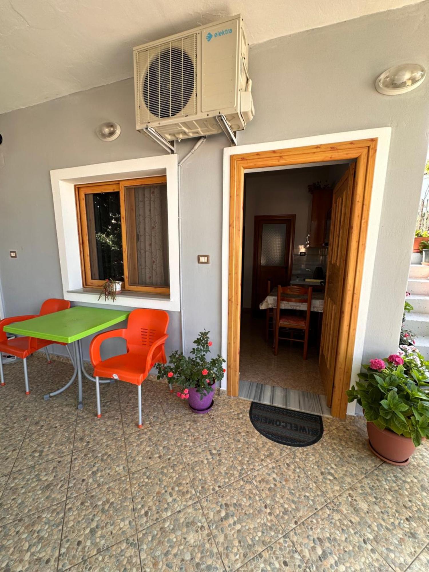 Albi'S Guesthouse Ksamil Luaran gambar