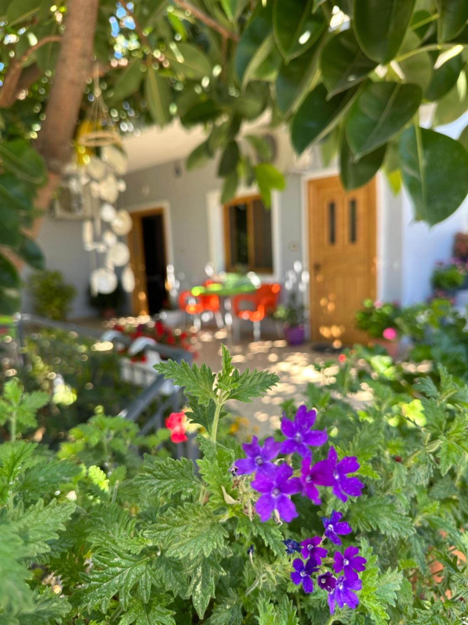 Albi'S Guesthouse Ksamil Luaran gambar